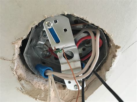 how to install a ceiling junction box for fans|installing ceiling outlet box.